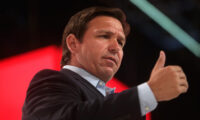 On AP course, facts and principle STRONGLY support DeSantis